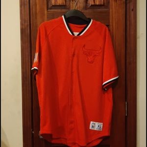 Mitchell n ness bulls jersey